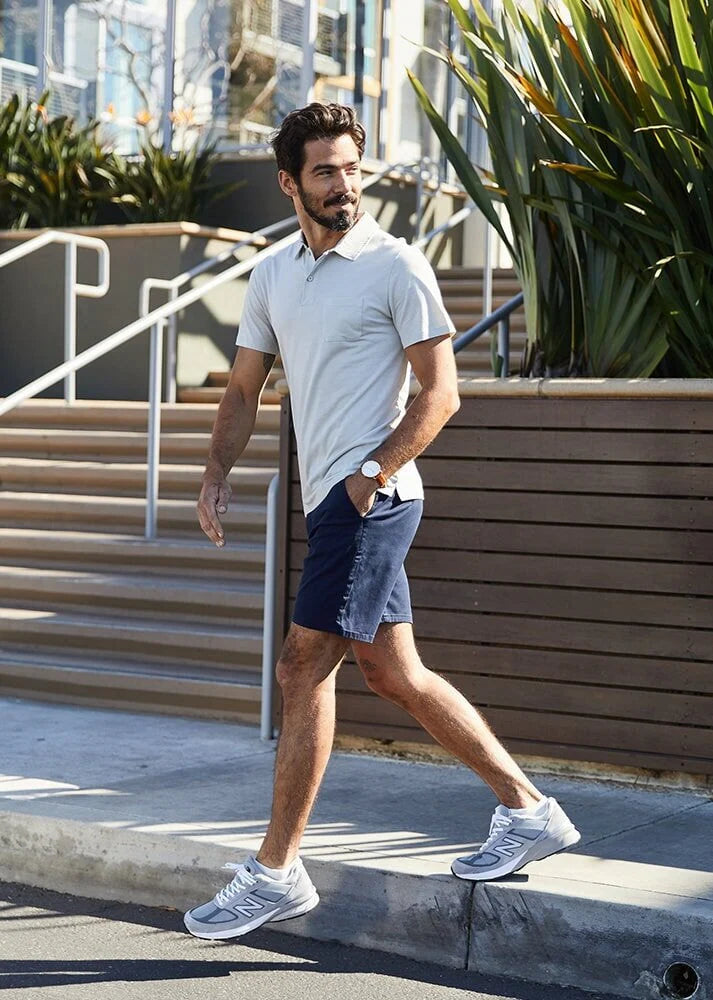 Lifestyle shot of Duer live free shorts