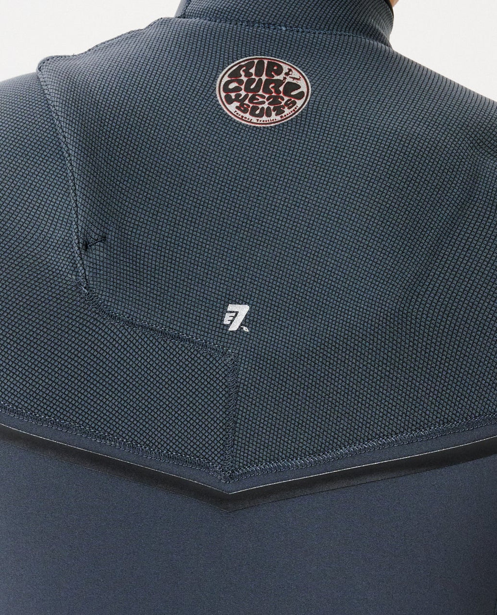 Ripcurl zipperless wetsuit detail