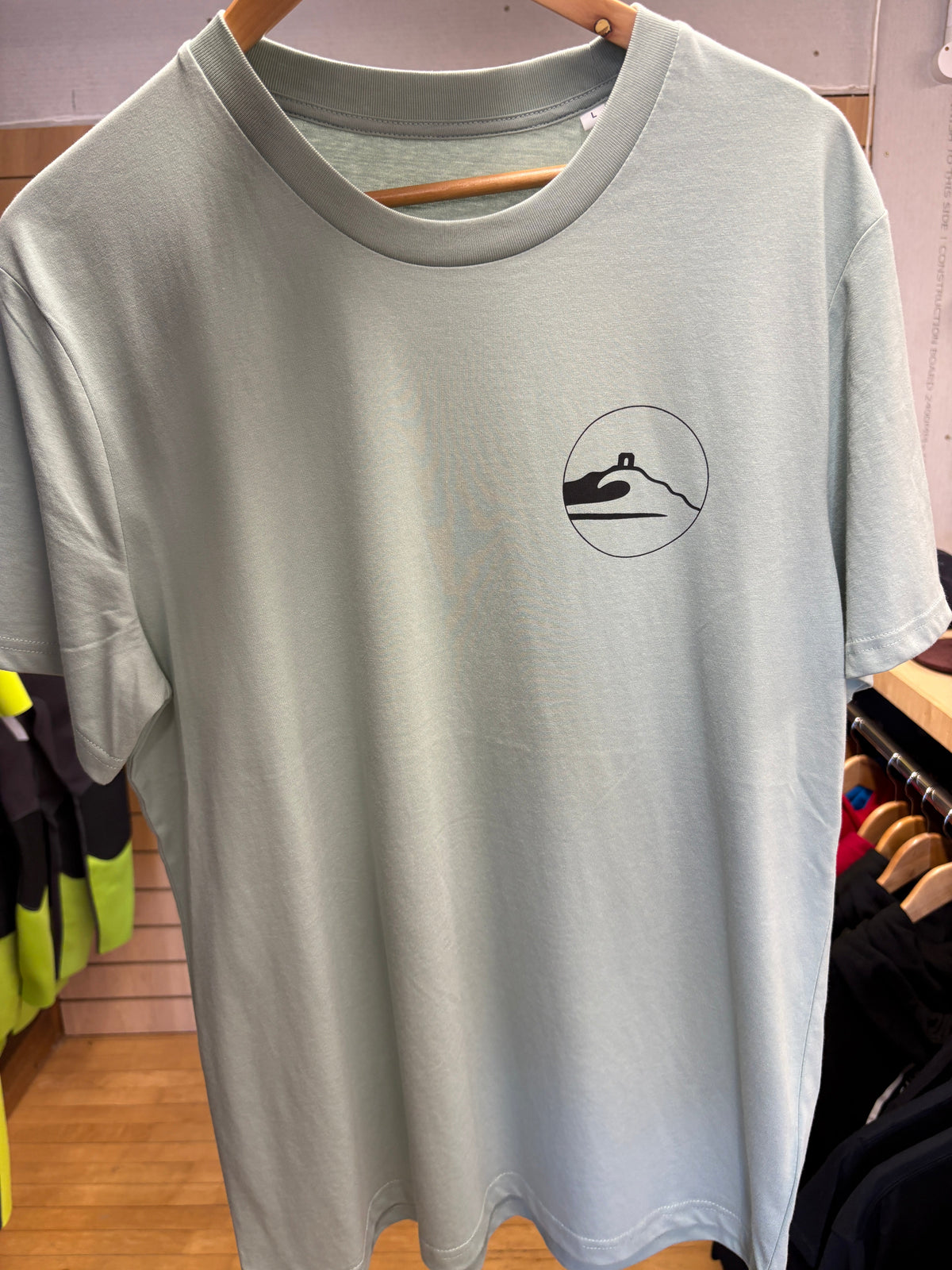 Adventure Bay Surf Shop round logo T-shirt