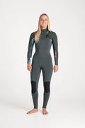 C-Skins NuWave Solace women’s 3/2 chest zip wetsuit front view