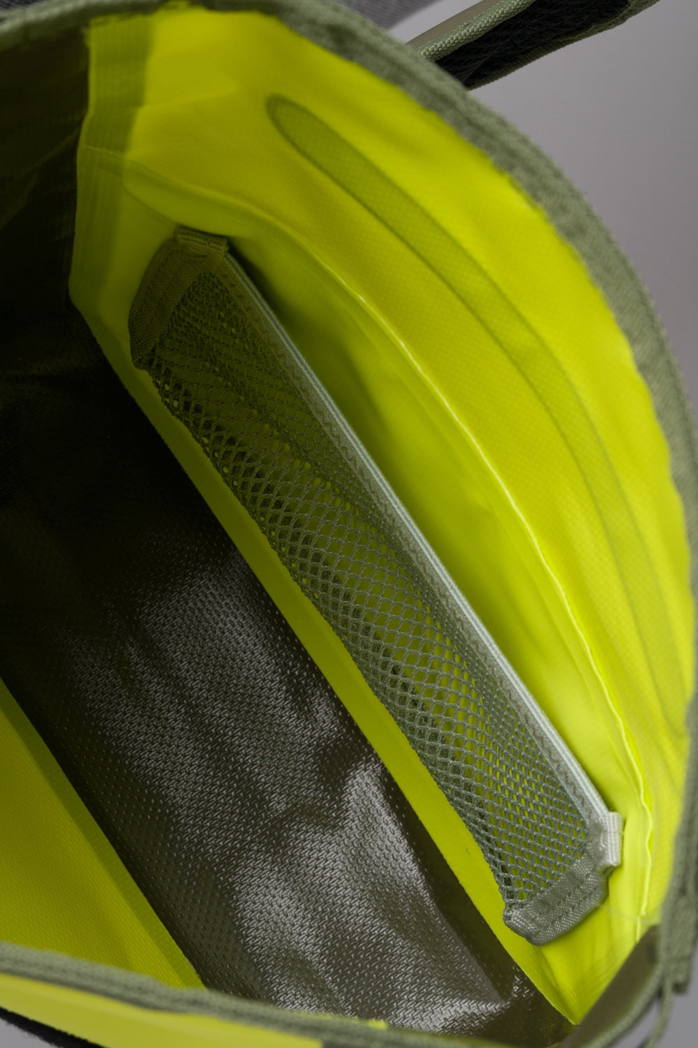C-Skins Session 2L dry bag waist pack detail