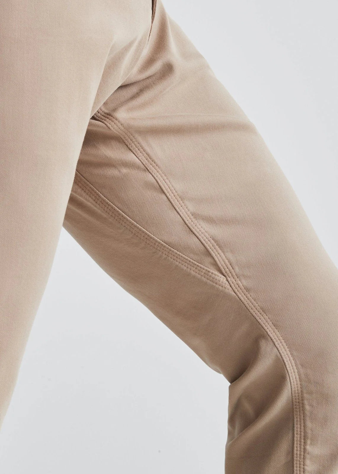 Duer No Sweat Athletic Taper men’s trousers, alternate detail