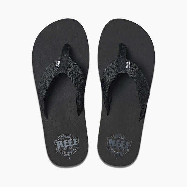 Reef Smoothy men’s flip flop in black, top view