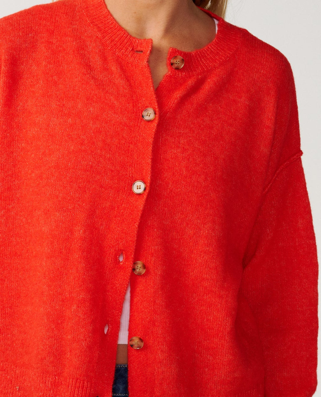 Ripcurl Women’s Emily Cardigan in red, detail view