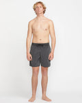 Volcom Center Trunk 17 inch Boardshort in black, product view 1