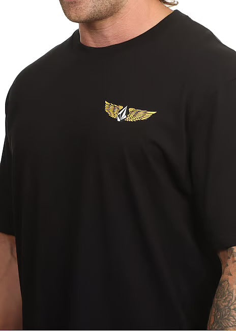 Volcom High Flyer Tee in black, side view