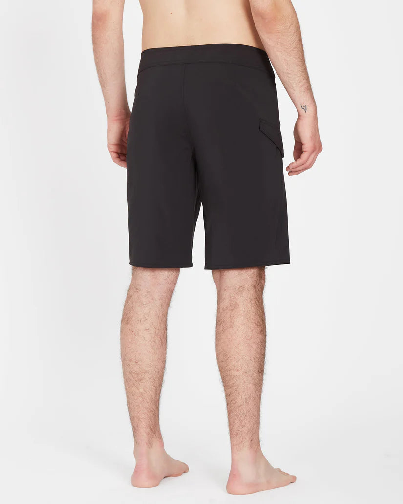 Volcom Lido Solid Mod 20 inch Boardshort in black, product view 2