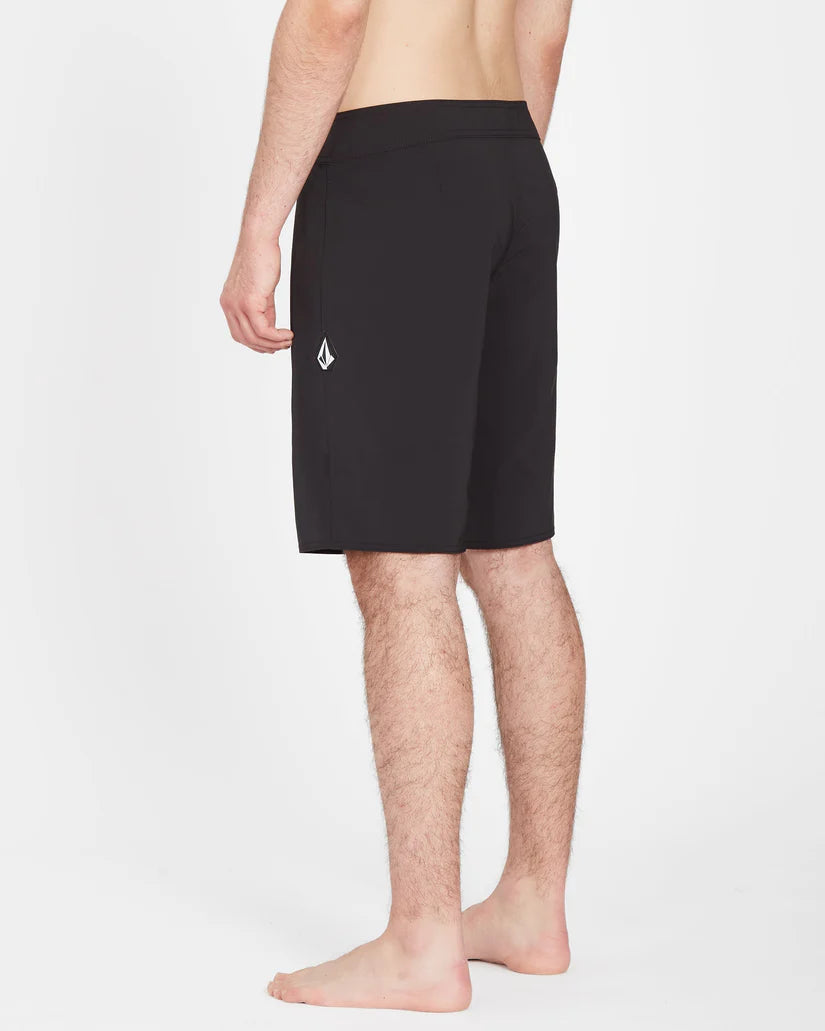 Volcom Lido Solid Mod 20 inch Boardshort in black, product view 3