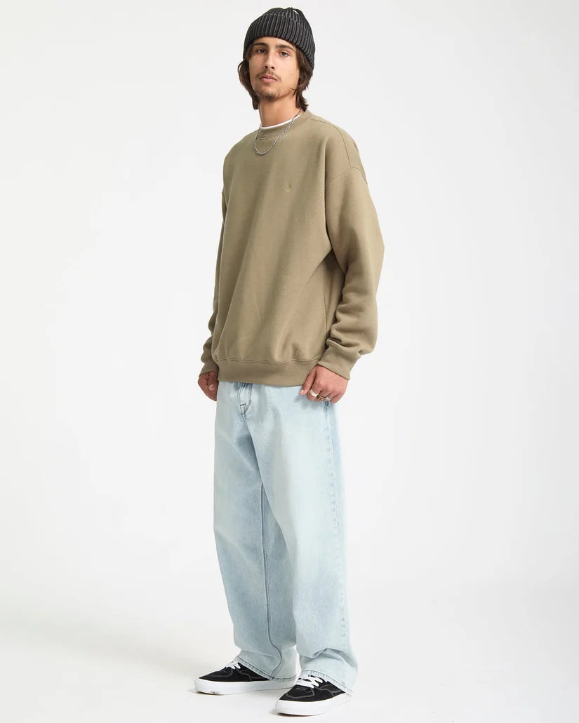Volcom Single Stone Crew in Brindle, model side view