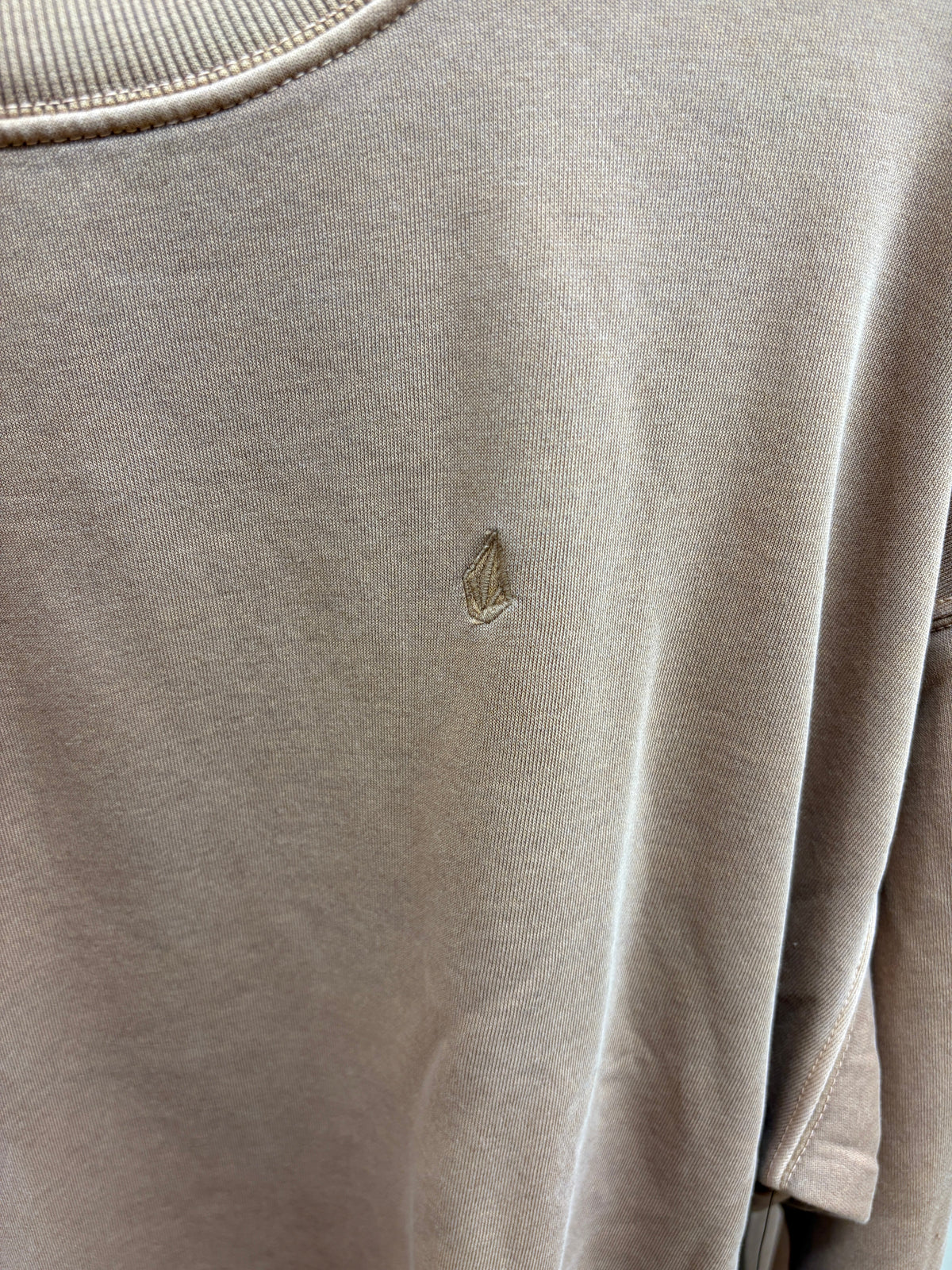 Volcom Women’s Stone Soft Crew in Pale Khaki, chest embroidery detail